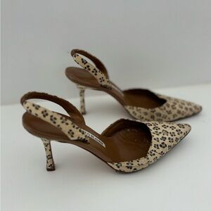 Manolo Blahnik leopard print sling back pump size 37